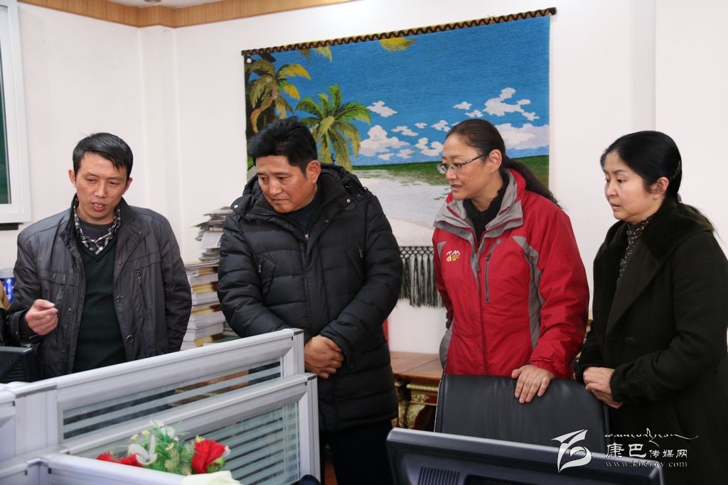 “相洛看望慰问参与抗震救灾宣传的新闻工作者