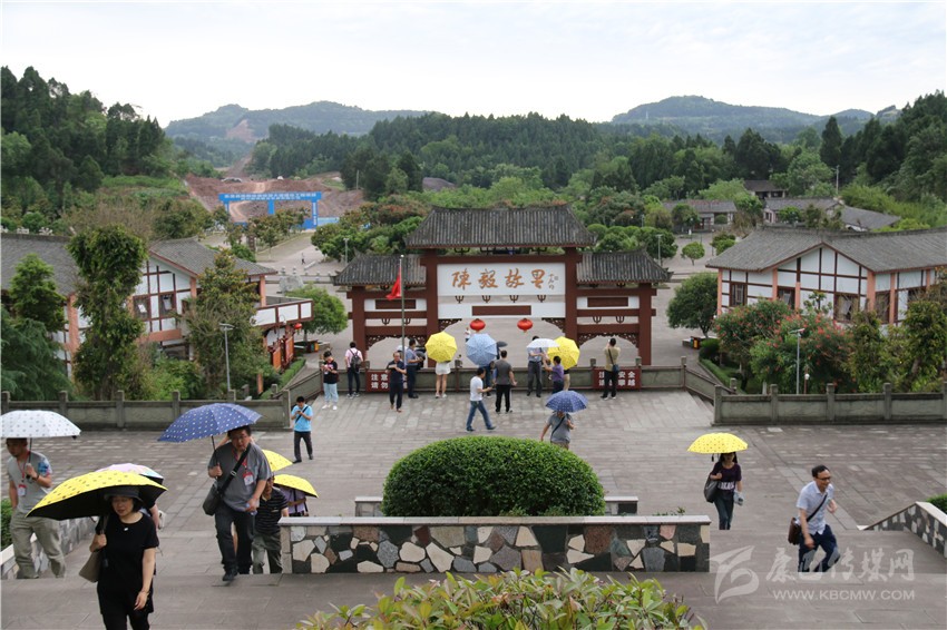 全川媒体走进资阳采风镜像