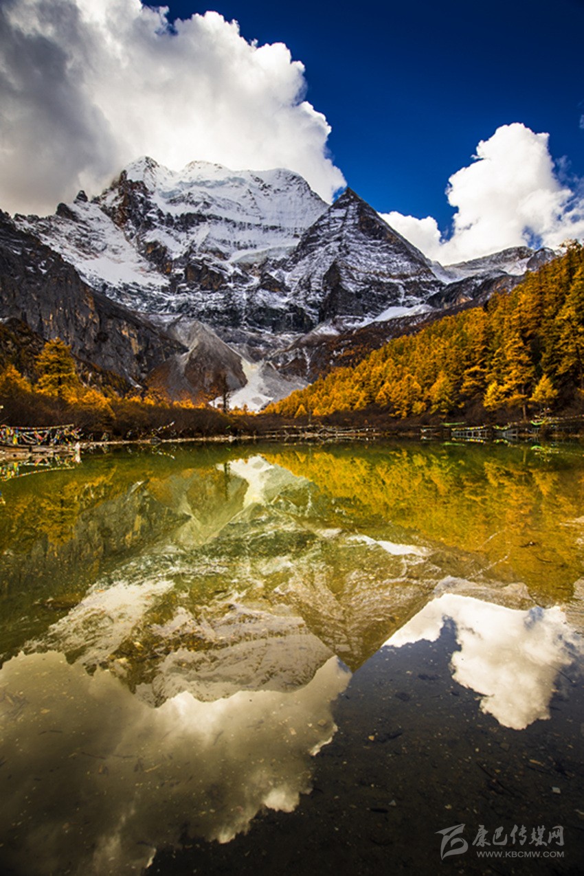 “让世界看见稻城亚丁”系列活动升温我州冬春旅游