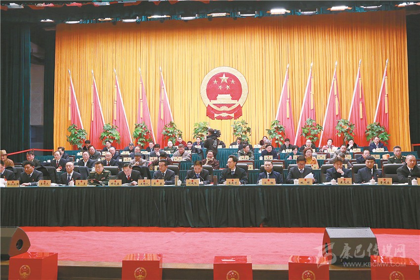 州十二届人大四次会议闭幕掠影