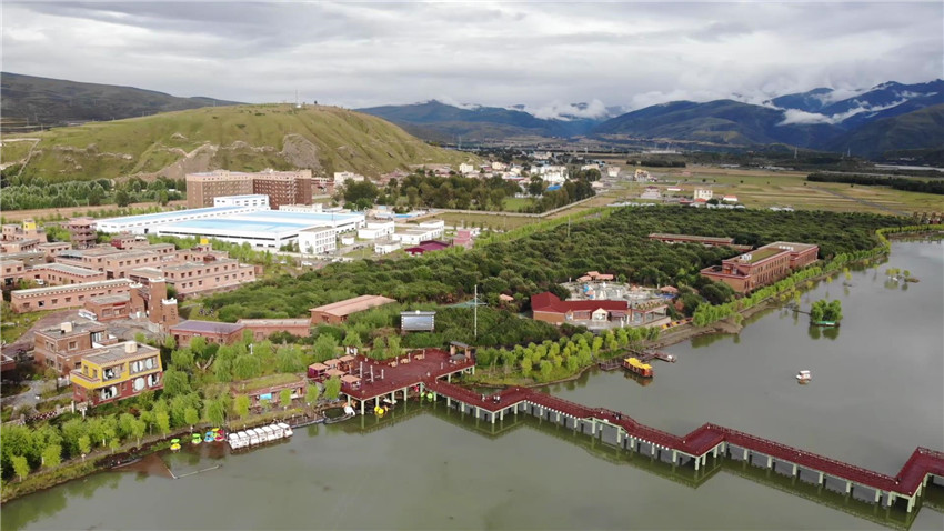 雅砻弯湿地.jpg